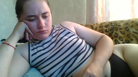 Snapshot of skyressie333 chatting on 07-29-26, 05:27 skyressie333 online show from 07-29-26, 05:27