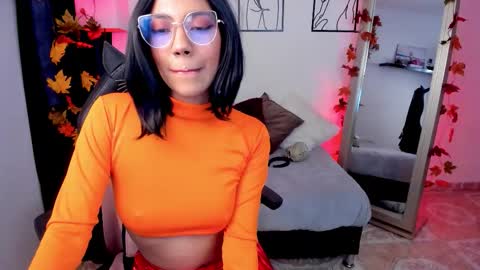 Snapshot of skyssoul chatting on 10-31-25, 09:16 cielo online show from 10-31-25, 09:16