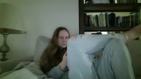 Sky Winters online show from 11-13-25, 09:03