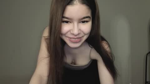 Snapshot of sladkoezka chatting on 10-03-25, 04:59 Katya online show from 10-03-25, 04:59