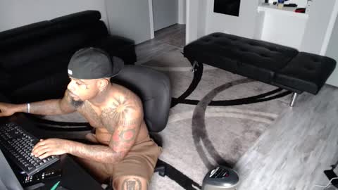 nasty twitter KASHCARTERATL online show from 12-19-24, 01:18