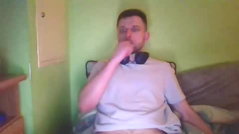 Snapshot of slaveboy32bi chatting on 02-20-26, 11:38 slave boy perwers bdsmFEMDOM online show from 02-20-26, 11:38