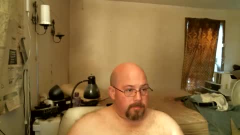 Snapshot of slavejim518 chatting on 12-20-25, 06:59 slavejim online show from 12-20-25, 06:59