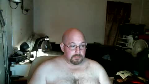 Snapshot of slavejim518 chatting on 02-16-26, 02:40 slavejim online show from 02-16-26, 02:40