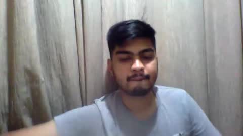 Snapshot of slavesj18 chatting on 09-29-25, 06:13 Add me on hangout sjcool1998 online show from 09-29-25, 06:13