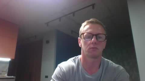 Snapshot of slavutich777 chatting on 10-24-25, 04:47 slavutich777 online show from 10-24-25, 04:47