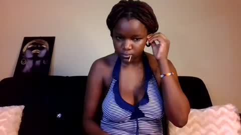 Snapshot of sleek_tits chatting on 07-12-26, 07:43 sleek_tits online show from 07-12-26, 07:43