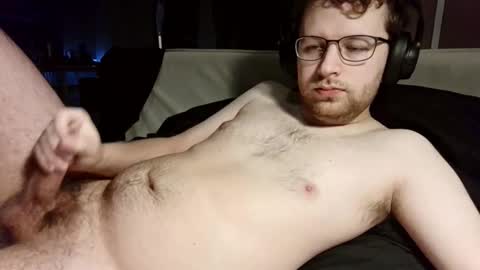 Snapshot of slender_slit chatting on 12-21-25, 08:21 slender_slit online show from 12-21-25, 08:21