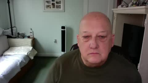 Snapshot of slick50000 chatting on 03-04-25, 09:00 slick50000 online show from 03-04-25, 09:00