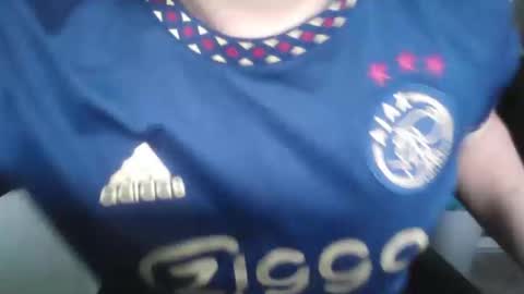 Snapshot of slicknick73 chatting on 10-10-25, 12:48 slicknick73 online show from 10-10-25, 12:48