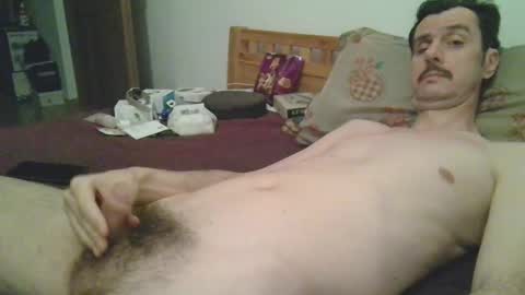 Snapshot of slim38 chatting on 01-09-26, 02:14 Alin online show from 01-09-26, 02:14