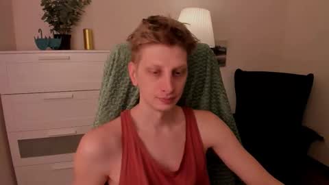 Snapshot of slim_andy chatting on 12-21-25, 08:16 Andy online show from 12-21-25, 08:16