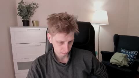 Snapshot of slim_andy chatting on 02-12-26, 08:26 Andy online show from 02-12-26, 08:26