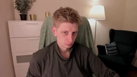 Snapshot of slim_andy chatting on 02-19-26, 08:27 Andy online show from 02-19-26, 08:27