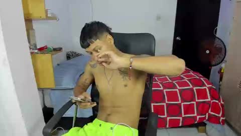 slim_master12 online show from 01-14-25, 12:14