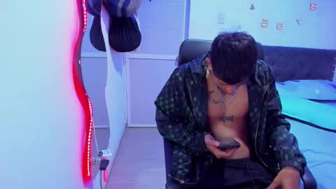 slim_master12 online show from 01-22-25, 06:10