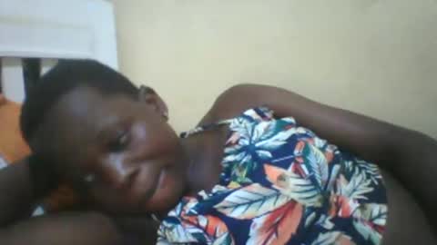 slim_petite_ebony online show from 03-05-25, 01:42