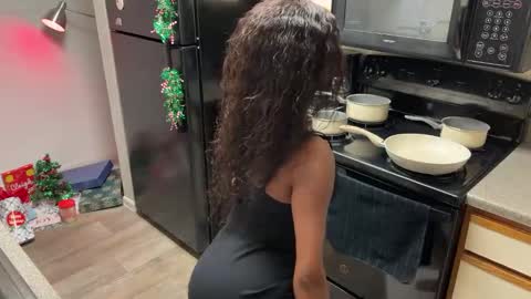 Barbie Stylebender online show from 12-25-24, 10:27