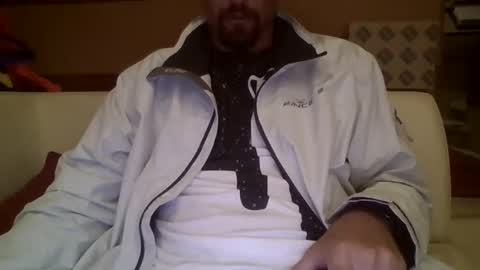 Snapshot of slimhardcock1988 chatting on 09-25-25, 12:47 slimhardcock1988 online show from 09-25-25, 12:47