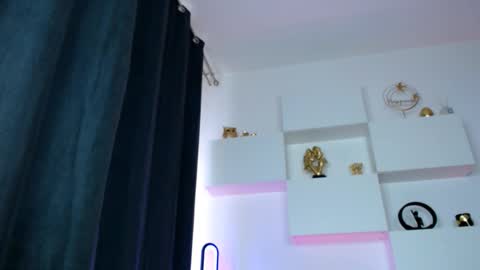 Ariana online show from 02-25-26, 08:02