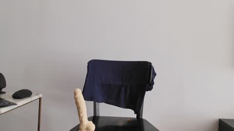 Snapshot of slutchicha chatting on 01-17-25, 11:27 SmokeSex online show from 01-17-25, 11:27