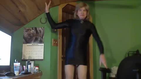 Snapshot of slutjennifertransxx chatting on 03-10-25, 03:01 slutjennifertransxx online show from 03-10-25, 03:01