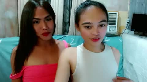 Snapshot of slutqueen_raz chatting on 12-30-24, 07:37 Raz online show from 12-30-24, 07:37