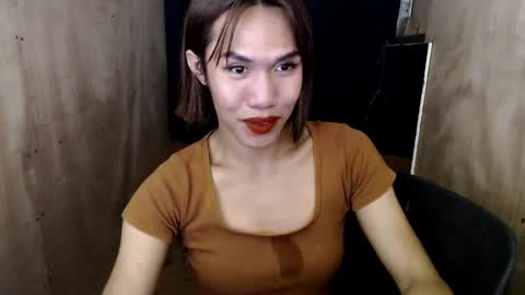 Snapshot of slutqueen_raz chatting on 09-21-25, 06:42 Raz online show from 09-21-25, 06:42