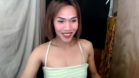 Snapshot of slutqueen_raz chatting on 09-25-25, 08:51 Raz online show from 09-25-25, 08:51