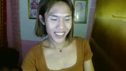 Snapshot of slutqueen_raz chatting on 10-25-25, 01:40 Raz online show from 10-25-25, 01:40