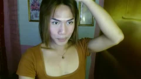 Snapshot of slutqueen_raz chatting on 10-26-25, 01:39 Raz online show from 10-26-25, 01:39