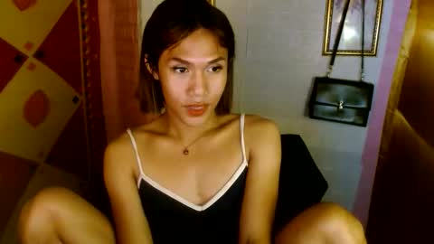 Snapshot of slutqueen_raz chatting on 11-14-25, 02:10 Raz online show from 11-14-25, 02:10