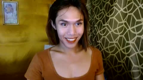 Snapshot of slutqueen_raz chatting on 11-24-25, 05:07 Raz online show from 11-24-25, 05:07