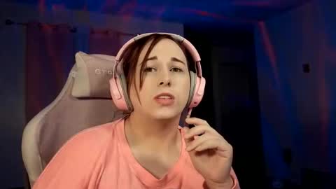 Heavenly online show from 03-01-26, 02:46