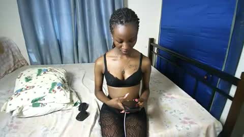 slutty_baddie online show from 10-25-25, 08:00