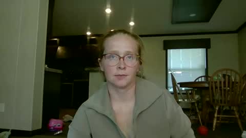 Snapshot of slutty_redhead3 chatting on 09-14-25, 02:49 Slutty redhead3 online show from 09-14-25, 02:49