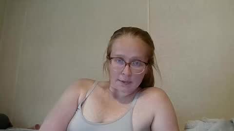 Snapshot of slutty_redhead3 chatting on 09-24-25, 03:48 Slutty redhead3 online show from 09-24-25, 03:48