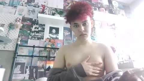 sluttyfemtwinky online show from 02-19-26, 08:27