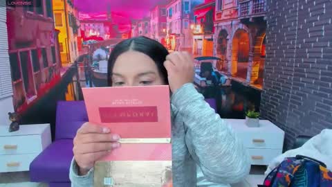 Snapshot of small__naughty chatting on 11-11-25, 01:33 Mariana Torres online show from 11-11-25, 01:33