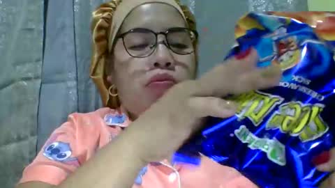 Snapshot of small_boobs59 chatting on 02-03-26, 04:12 Lovewella online show from 02-03-26, 04:12