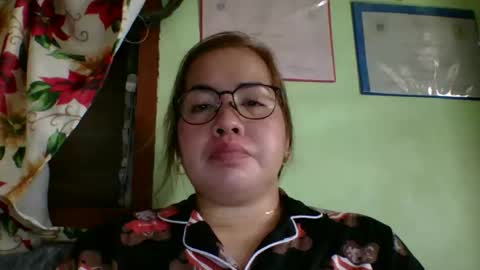 Snapshot of small_boobs59 chatting on 02-14-26, 04:53 Lovewella online show from 02-14-26, 04:53