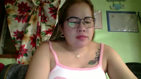 Snapshot of small_boobs59 chatting on 02-15-26, 08:46 Lovewella online show from 02-15-26, 08:46