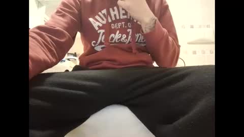 Snapshot of smallone8825 chatting on 12-27-24, 09:39 smallone8825 online show from 12-27-24, 09:39