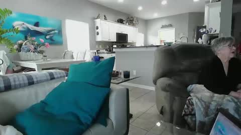 Snapshot of smallpenisbigtongue chatting on 02-02-25, 10:17 Daddy online show from 02-02-25, 10:17