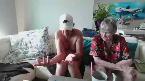 Snapshot of smallpenisbigtongue chatting on 02-09-25, 04:40 Daddy online show from 02-09-25, 04:40