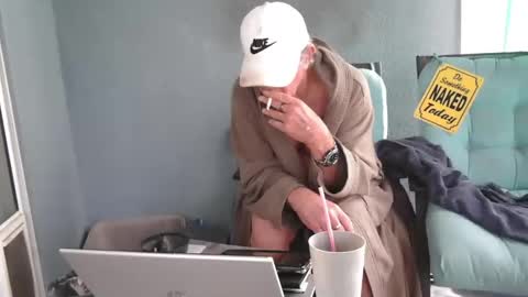 Daddy online show from 12-18-25, 02:23