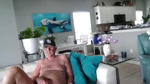 Daddy online show from 04-02-26, 04:04