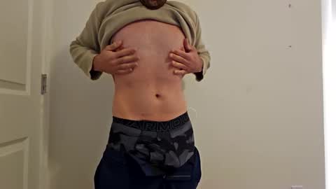 Snapshot of smallthrob chatting on 02-15-26, 06:59 smallthrob online show from 02-15-26, 06:59