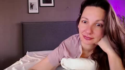 Snapshot of smalltittsbigsoul chatting on 02-15-25, 05:41 Anna no bbbbybybbabebyy just Anna. And dont call me mom please. online show from 02-15-25, 05:41