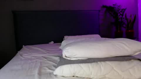 Snapshot of smalltittsbigsoul chatting on 02-17-25, 05:36 Anna no bbbbybybbabebyy just Anna. And dont call me mom please. online show from 02-17-25, 05:36